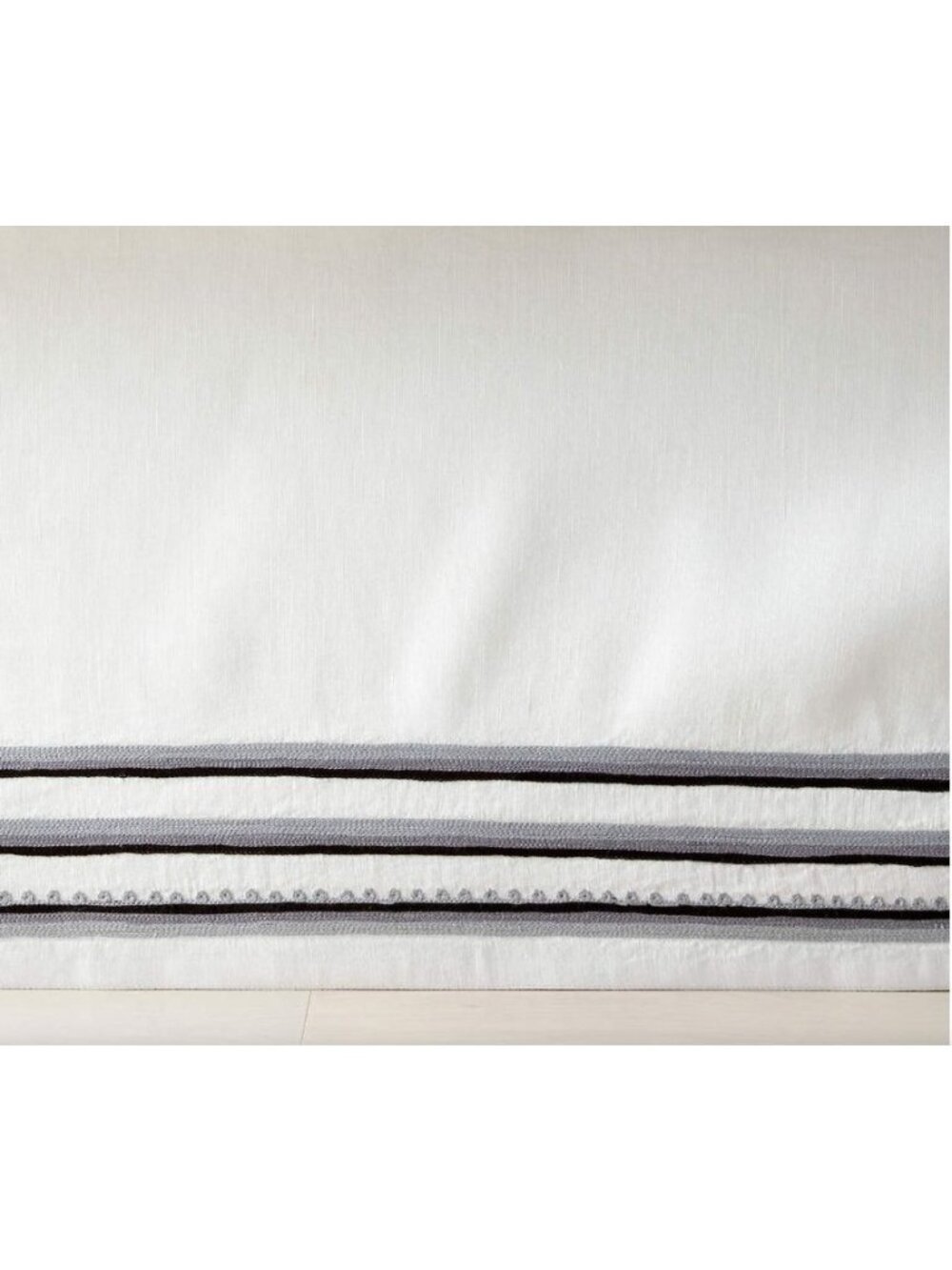 Crate & Barrel Crate&Kids Savanna Crib Skirt White Gray Black 28x51x14" RETIRED